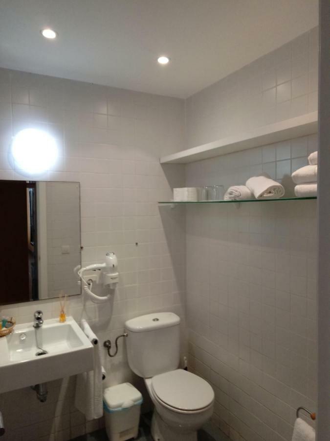 Balcon Al Mar Apartment การ์โบเนรัส ภายนอก รูปภาพ
