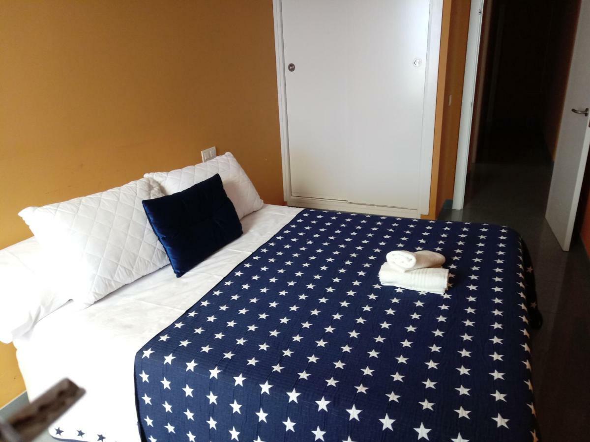 Balcon Al Mar Apartment การ์โบเนรัส ภายนอก รูปภาพ